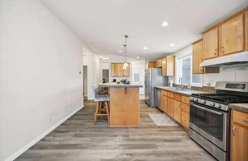 Sweetwater House | Juuust Right - Gorgeous view, 5 mins from the lake