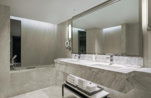 Ploenchit Hotel | JW Marriott Hotel Bangkok