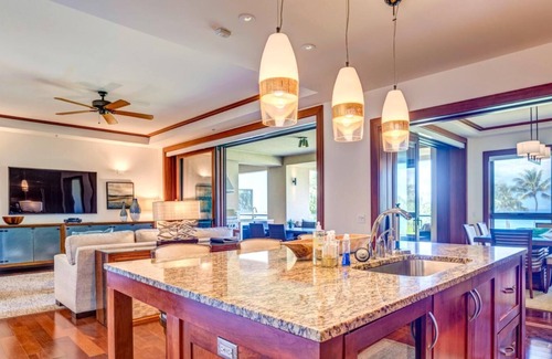 Montage Kapalua Bay Apartment | K B M Resorts: Palapala at Montage Kapalua Bay, Stunning 3500 Sqft 3 Bedrooms, 3.5 Bathrooms, Ocean Front Resort, Includes Rental Car!