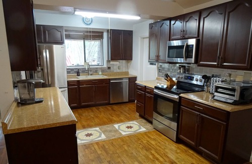 Pinetop House | K & K Chalet - Fun family retreat w/Game Room & Fenced Yard on 1/2 acre!