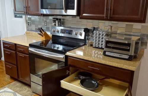 Pinetop House | K & K Chalet - Fun family retreat w/Game Room & Fenced Yard on 1/2 acre!
