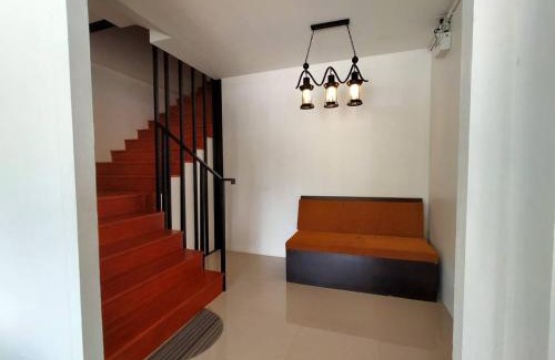 Krabi Hotel | K.M. House