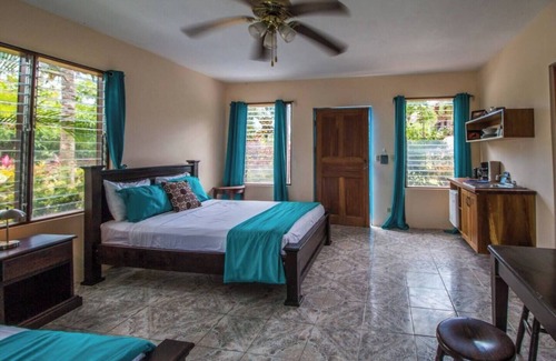 Nosara Resort | K-Rae's Irish Pub and Inn - Ocean Blue