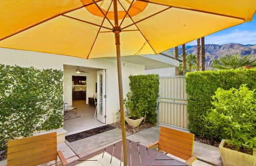 Old Las Palmas Condo | K1074 -Gorgeous Uptown Palm Springs Condo with Mountain Views!