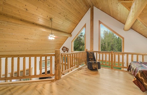 Island Park House | KABINO: NEW! Hot Tub Fire Pit Trails 45 to Yellowstone