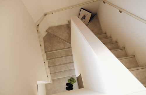 Hyakunincho Apartment | Kabukicho, Shinjuku｜6 bedrooms, 125 sq.m. maisonette｜Center of downtown｜3 min. walk from station