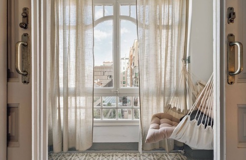 Eixample Apartment | Kaftan - 5 bedrooms and balcony in Eixample Dreta