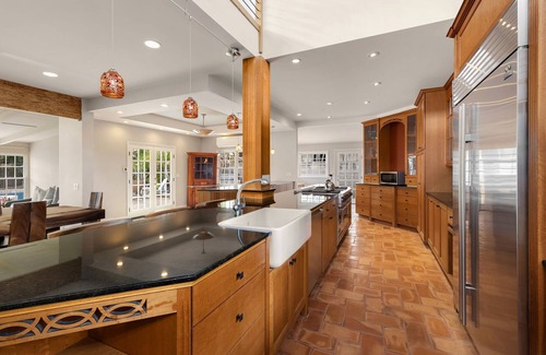 Kahala House | Kahala Seaside: Beautiful Nautical-Themed Home w/AC, Yard, Private Pool & Spa!