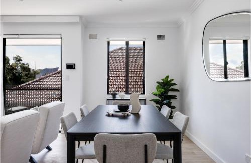 Bondi Apartment | Kahlo Bondi - Luxury Escape - 3 Bedroom Furnished Apartments
