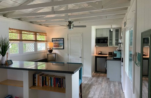 Kalama Tract Cottage | Kailua Beach Cottage with A/C