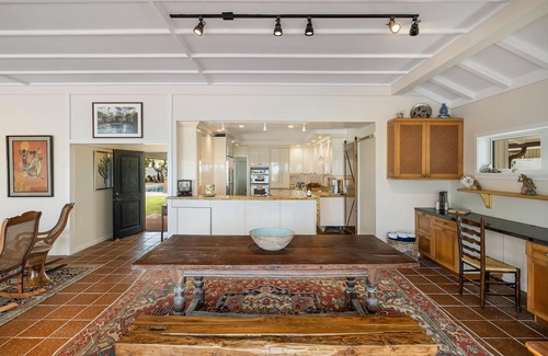 Kalama Tract House | Kailua Beach Front - Last Minute Discounts Available Now!
