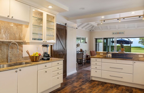 Kalama Tract House | Kailua Beach Front - Last Minute Discounts Available Now!