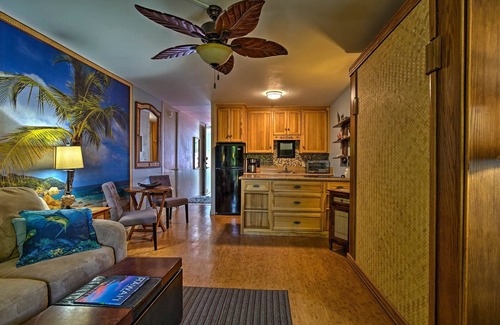 Historic Kailua Village Apartment | Kailua Studio w/Pool Access & Garden Views!