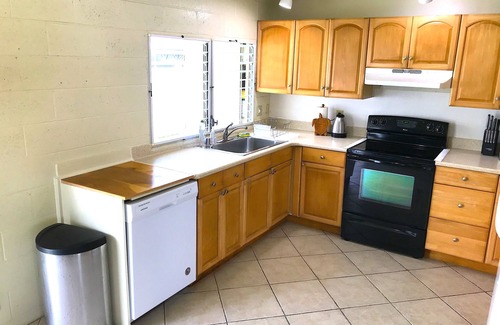 Coconut Grove House | Kailua, vaulted ceiling, Office , yard, carport, BBQ, 15 min walk to beach