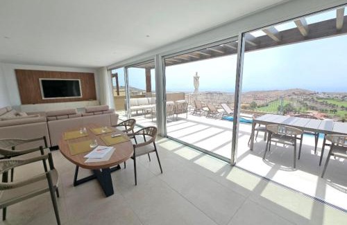 Salobre Villa | Kaiman 33 by VillaGranCanaria
