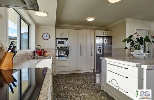 Kaikoura Apartment | Kakatu Retreat - Mountain View, Kakatu Retreat | Mountain View | Breakfast Included