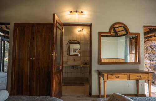 Omaheke Cabin | Kalahari Bush Breaks Lodge