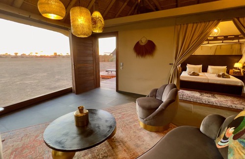 Namibia Cabin | Kalahari Red Dunes Lodge l Ondili