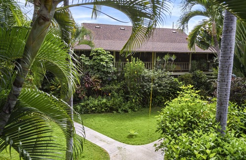 Historic Kailua Village Condo | Kalani Kai#109 1st Floor, Remodeled Unit in Heart of Kona Town! Best location