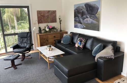 Austinmer Cottage | Kali Cottage between the Sea and the Ridge