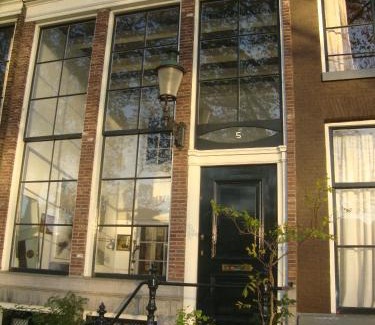 Nieuwmarkt en Lastage Apartment | Kalkmarkt Suites