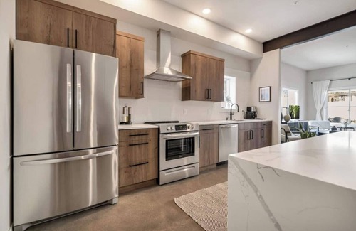 Leavenworth House | Kallio at Hara Homes Luxury Stay