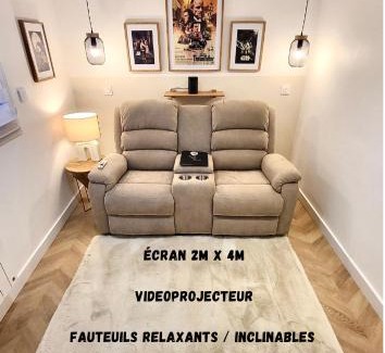 Concarneau Apartment | - KALON - CONCARNEAU - SALLE CINÉMA - PLAGE À 100m - VILLE CLOSE À PIEDS - WIFI - Center & beach within walking distance -