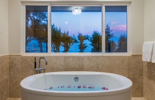 Hauula House | Kamalani!!