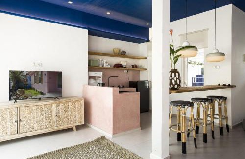 Blahbatuh Villa | KAME HOUSE - Peaceful Villa near Bali Safari