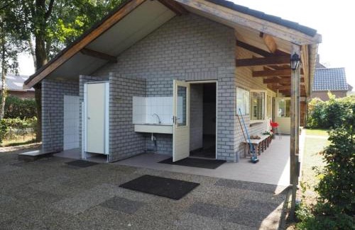 Wintelre Other | Kampeerhut met gedeeld sanitair