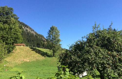 Aschau im Chiemgau Apartment | "Kampenwand" Ferienwohnung II°, 56 qm, extra Schlafzimmer, Wohn-/Schlafzimmer und Balkon°