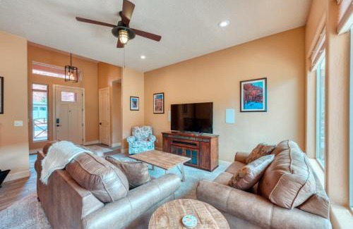 Kanab House | Kanab Hikers' Hideaway Modern Southwest Family Home