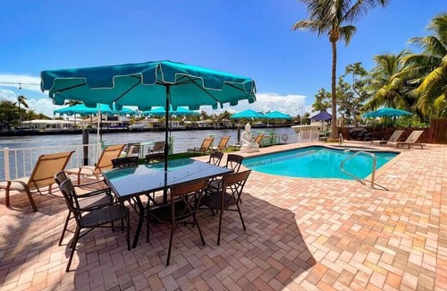 Pompano Beach Condo | Kanda Zen Apt 3 - pool & walk to the beach!
