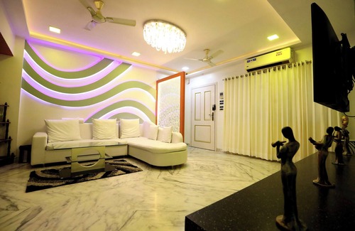 Kandivali East House | Kandivali East-Pool Villa,Terrace - 4.5 Bedroom