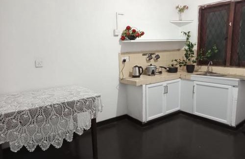 Katugastota House | Kandyan Grey