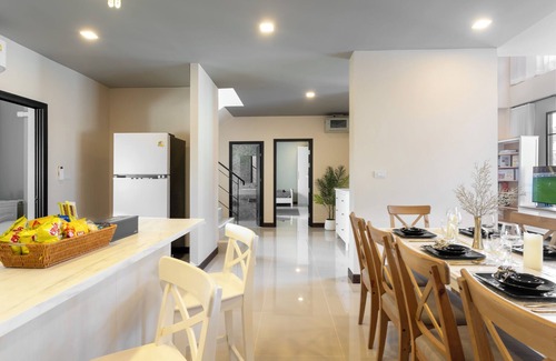 San Phranet Villa | Kanna French Pool Villa