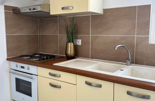 Saint-Claude Apartment | KANOA LODGE - Spacious apartment, air-conditioned rooms, sea view terrace