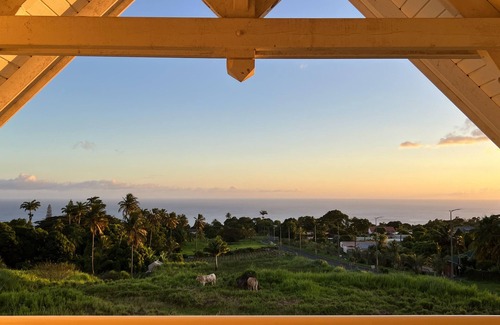 Saint-Claude Apartment | KANOA LODGE - Spacious apartment, air-conditioned rooms, sea view terrace