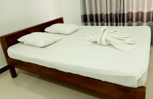 Maharagama Hotel | Kanora lake resort