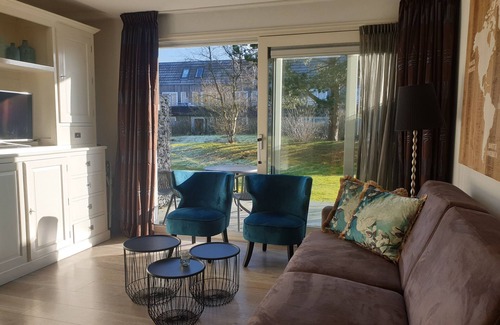 Hollum Apartment | Kapershut 'Family' Apt No. 79 for 1-4 people, close to the beach, with indoor pool