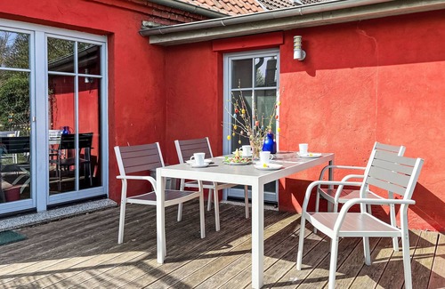 Leopoldshagen House | Kapitänshaus Leo by Interhome
