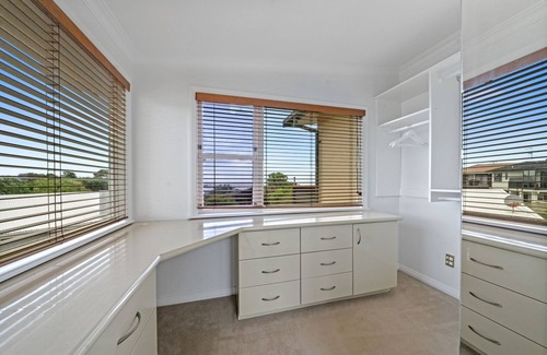 Paraparaumu Cottage | Kapiti Getaway - Paraparaumu Beach Rental