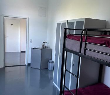 Freiimfelde - Kanenaer Weg Hotel | Kapselhotel nähe Hauptbahnhof Halle-Saale