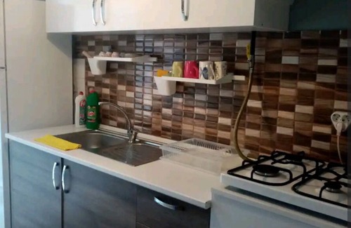 Karsiyaka Apartment | Karşıyaka merkezde sahilin bir alt sokagında rahat huzurlu şirin bir evim