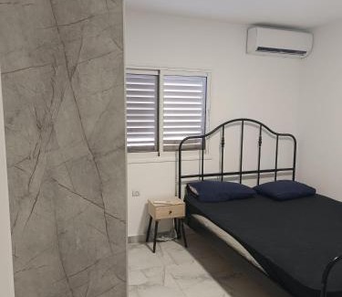 Eilat House | karakal apertment