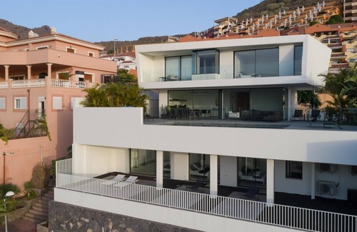 Costa Adeje Villa | KARAT VILLA KAI TORVISCAS