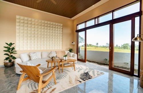 Mas Bed & Breakfast | Kari Senja Ricefield View Villa