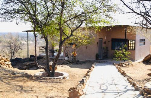 Omaruru Apartment | Karibu Self-Catering unit 2