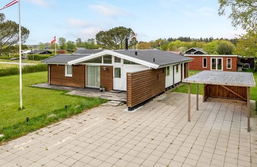 Nordstrand House | "Karin" - 300m from the sea by Interhome