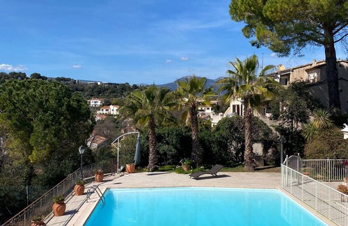 Bastide Giraud Apartment | Karine By Terry's Homes